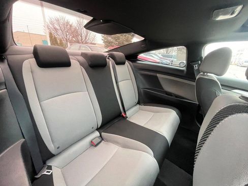 Used 2018 Honda Civic EX-T image 4