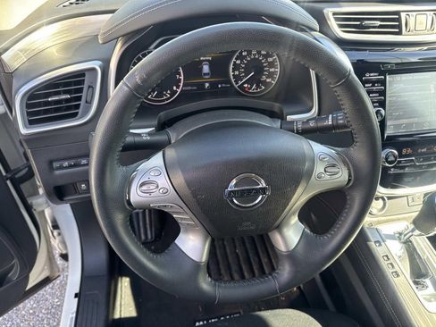 Used 2018 Nissan Murano SV image 21