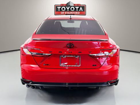 Used 2026 Toyota Camry Hybrid FWD image 6