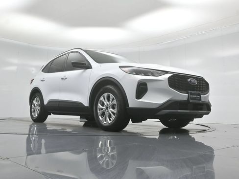 Certified 2025 Ford Escape Active w/ Tech Pack #1 FWD image 47
