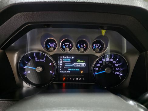 Used 2015 Ford F250 Lariat w/ Lariat Ultimate Package image 39