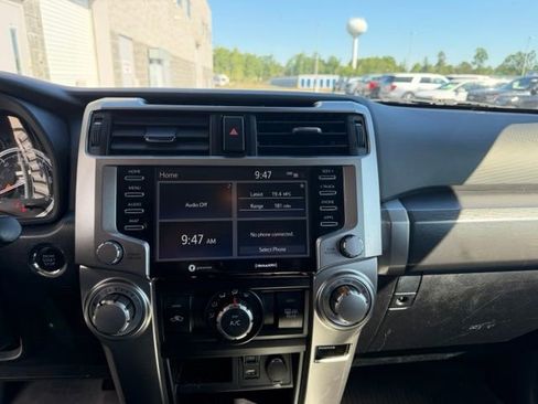 Used 2022 Toyota 4Runner TRD Sport w/ Technology Package AWD/4WD image 42