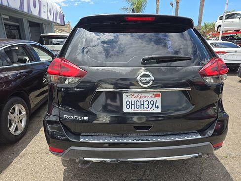 Used 2018 Nissan Rogue S FWD image 8
