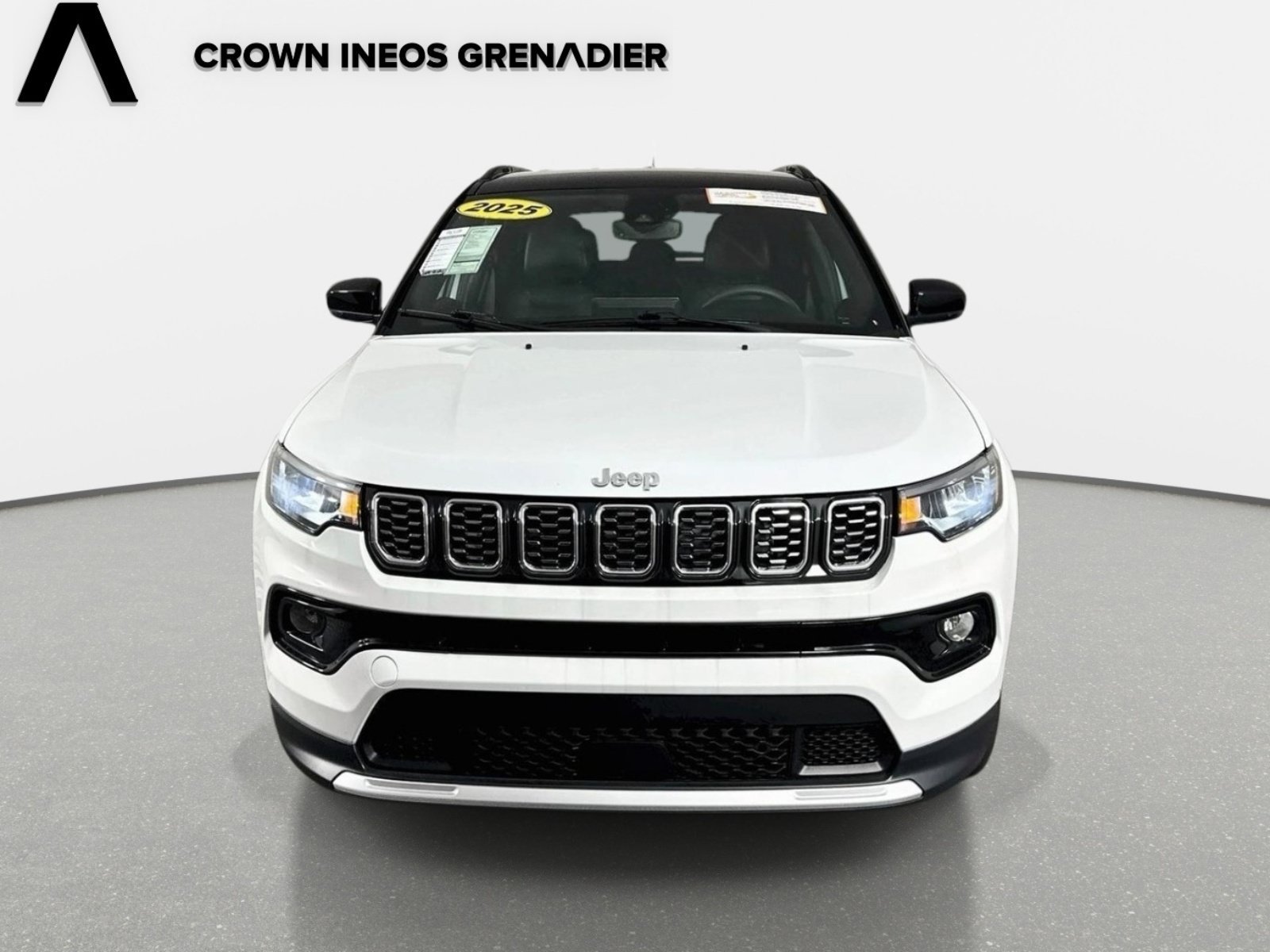 Used 2025 Jeep Compass Limited AWD/4WD image 2
