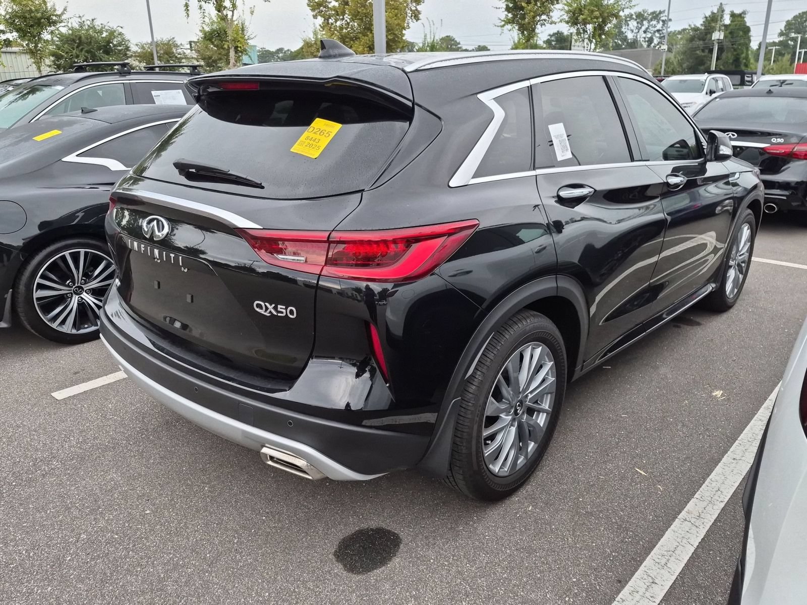 Used 2025 INFINITI QX50 Luxe AWD/4WD image 2
