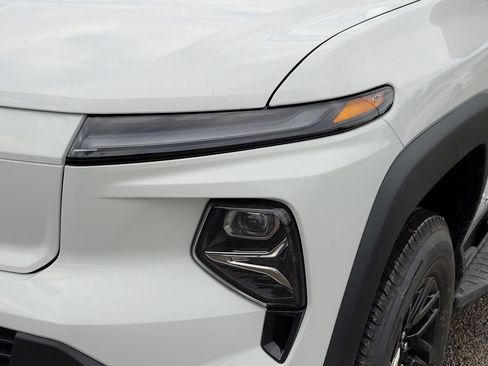 New 2026 Chevrolet Silverado EV LT AWD/4WD image 5