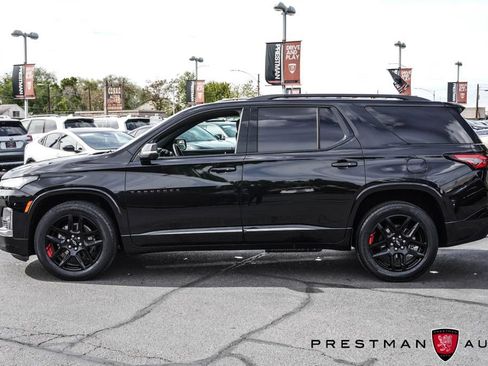Used 2022 Chevrolet Traverse Premier w/ Redline Edition FWD image 20