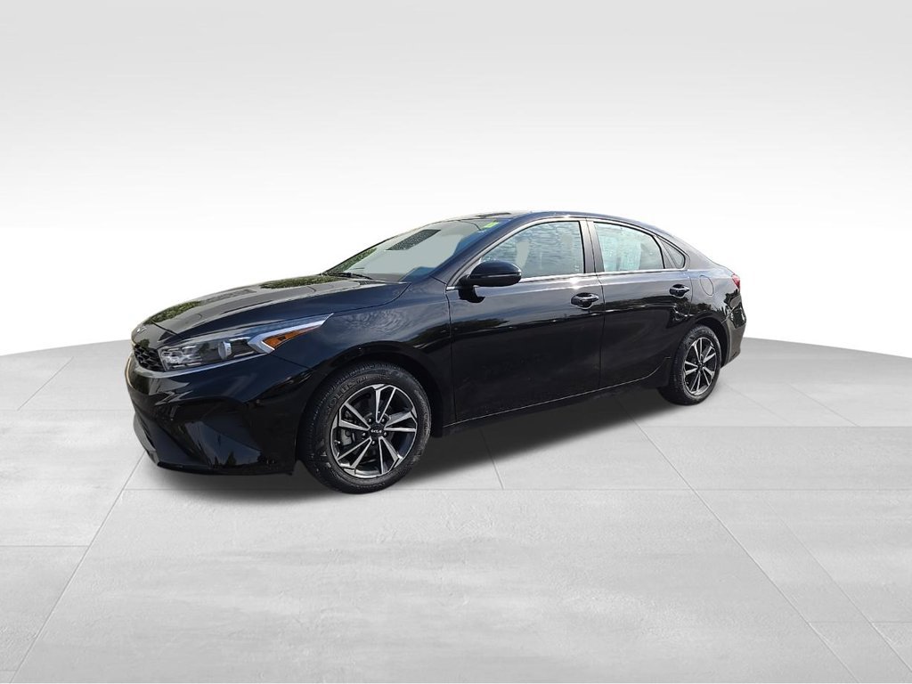Used 2024 Kia Forte LXS w/ LXS Technology Package FWD image 1