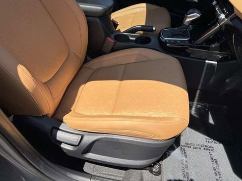 Used 2025 Kia Seltos EX w/ EX Sunroof Package AWD/4WD image 10