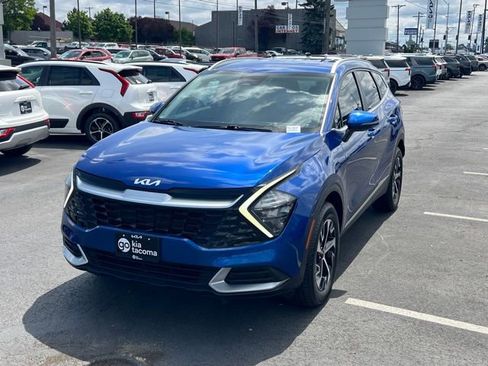Certified 2023 Kia Sportage EX AWD/4WD image 3