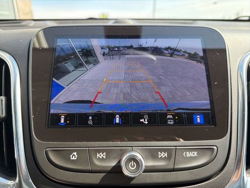 Used 2022 Chevrolet Equinox LT AWD/4WD image 14