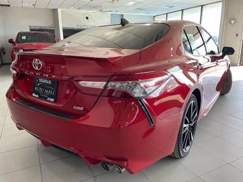 Used 2019 Toyota Camry XSE image 7