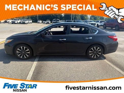 Used 2017 Nissan Altima 2.5 SV FWD image 16