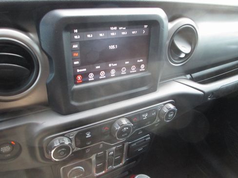 Used 2020 Jeep Gladiator Sport w/ Quick Order Package 24S image 20