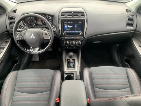 Used 2025 Mitsubishi Outlander Sport AWD image 15