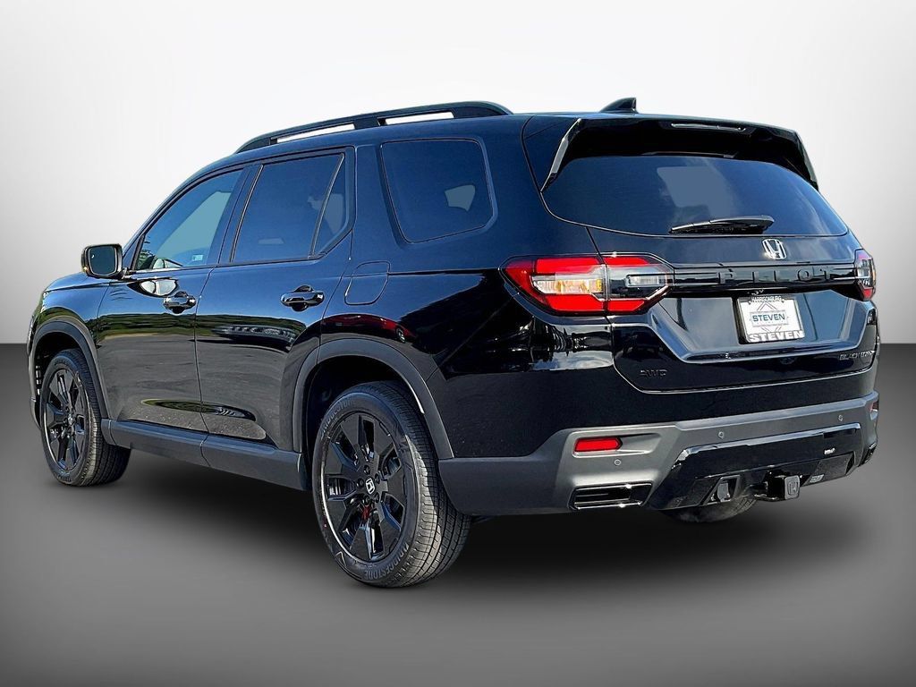 New 2026 Honda Pilot Black Edition image 4