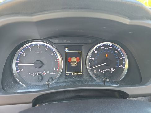Used 2017 Toyota Highlander Plus AWD/4WD image 20