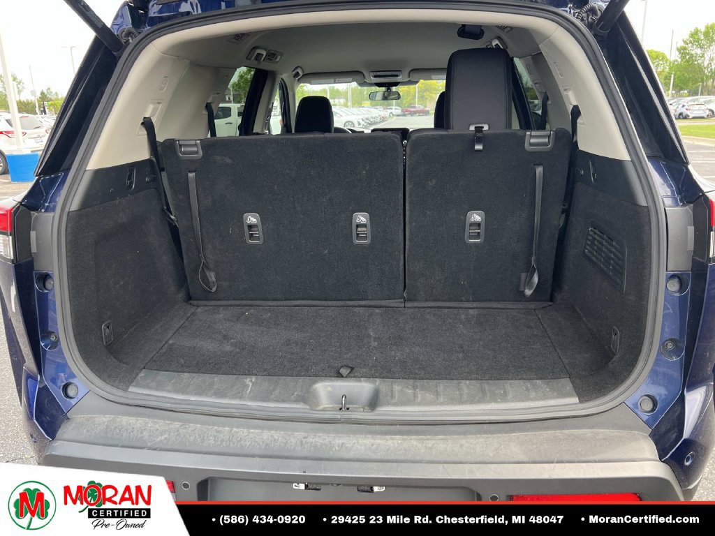 Used 2025 Nissan Pathfinder SV AWD/4WD image 11