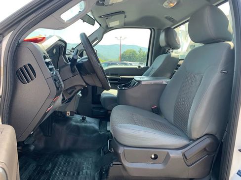 Used 2012 Ford F450 XL w/ PWR Equipment Group image 9