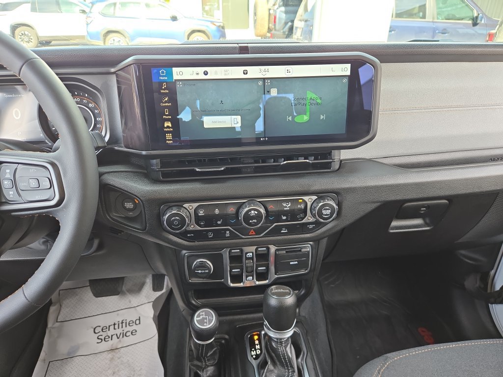 Used 2024 Jeep Gladiator Sport AWD/4WD image 21