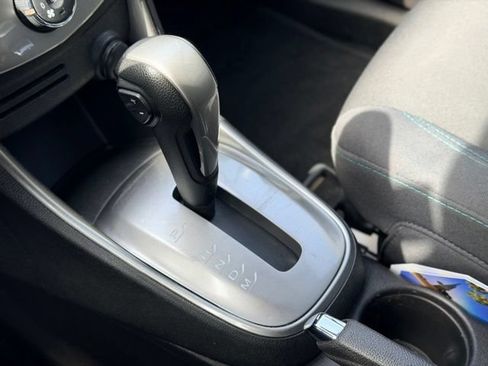 Used 2016 Chevrolet Trax LT FWD image 13