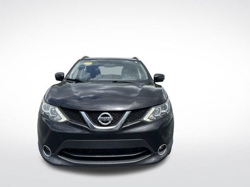 Used 2017 Nissan Rogue Sport SL FWD image 2