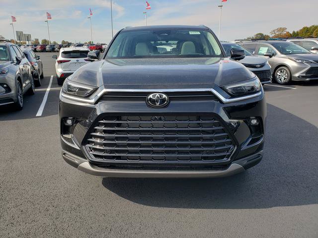 New 2026 Toyota Grand Highlander AWD image 2
