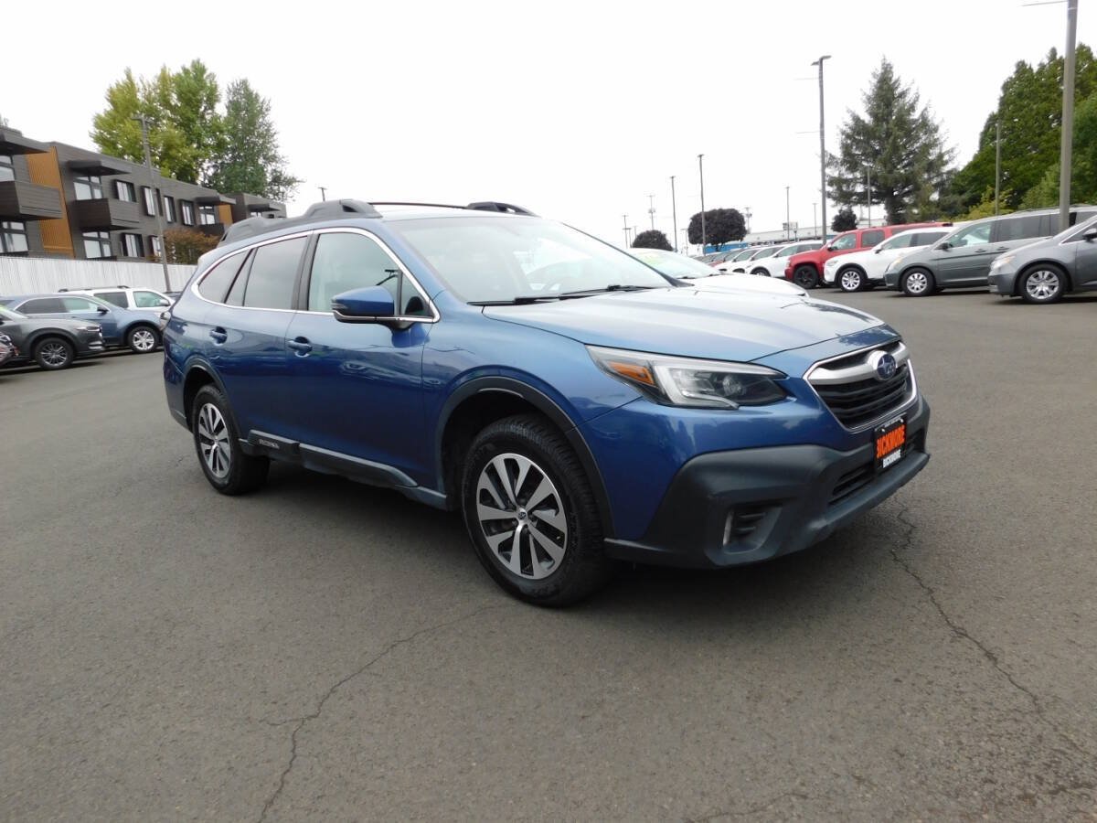 Used 2022 Subaru Outback Premium AWD/4WD image 1