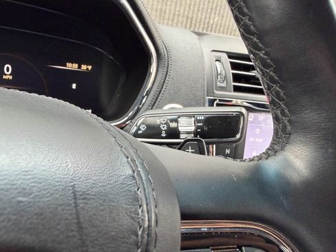 Used 2020 Lincoln Continental Standard w/ Premium Package image 44