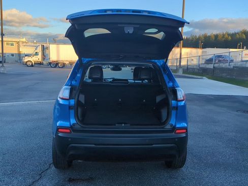 Used 2023 Jeep Cherokee Altitude Lux image 6