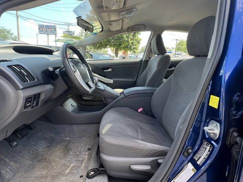 Used 2011 Toyota Prius Five image 12