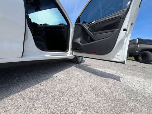 Used 2014 Volkswagen GTI Wolfsburg Edition FWD image 21