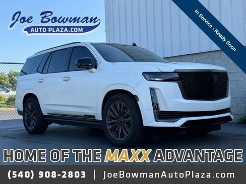 Used 2023 Cadillac Escalade Premium Luxury w/ Performance Package AWD/4WD image 1