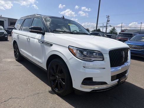 Certified 2023 Lincoln Navigator Black Label AWD/4WD image 8