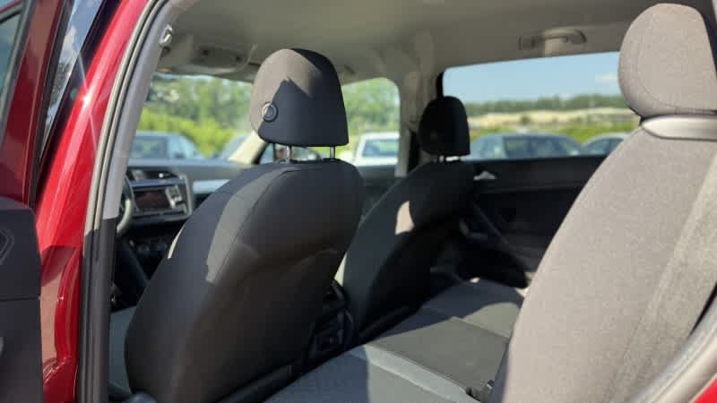 Used 2019 Volkswagen Tiguan S FWD image 14