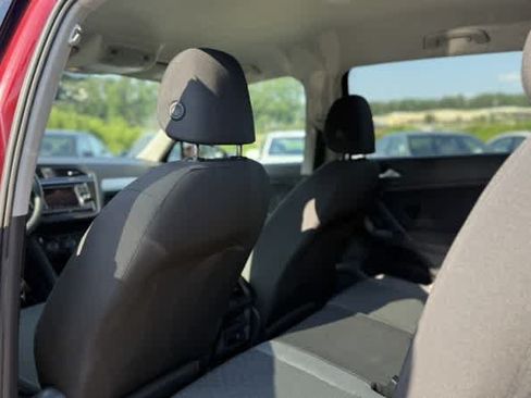 Used 2019 Volkswagen Tiguan S FWD image 14