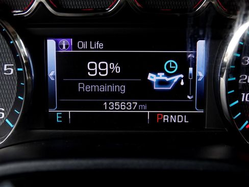 Used 2018 Chevrolet Silverado 1500 LT w/ Texas Edition image 39