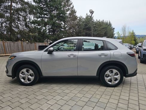 Used 2023 Honda HR-V LX image 4