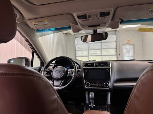 Used 2019 Subaru Outback 3.6R Touring w/ Popular Package #3A AWD/4WD image 21