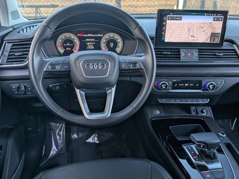 Used 2023 Audi Q5 2.0T Premium Plus w/ Premium Plus Package image 7