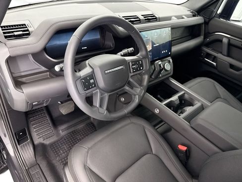 Used 2026 Land Rover Defender 110 S AWD/4WD image 9