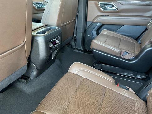 Certified 2023 Chevrolet Tahoe High Country w/ Premium Package AWD/4WD image 13