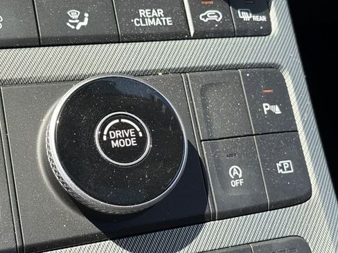 Used 2025 Hyundai Palisade SEL FWD image 19