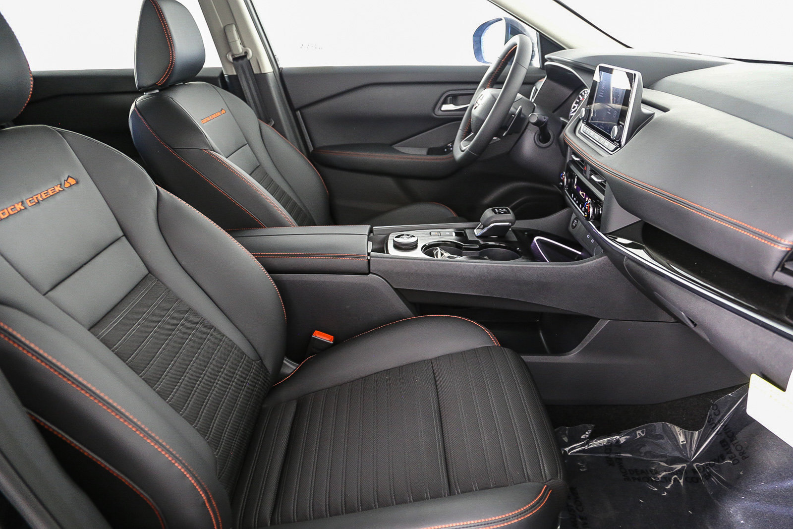 Used 2025 Nissan Rogue SV w/ Rock Creek Premium Package AWD/4WD image 18