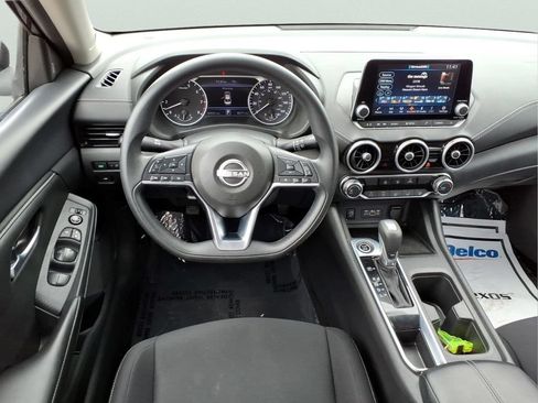 Used 2025 Nissan Sentra SV FWD image 22
