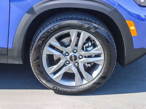Used 2023 Kia Seltos LX image 8