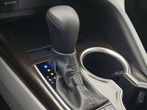 Used 2024 Toyota Camry LE image 31