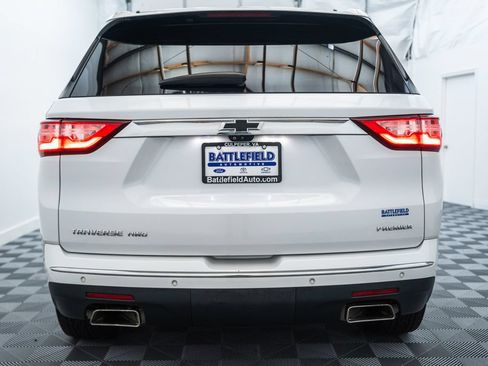 Used 2021 Chevrolet Traverse Premier w/ LPO, 'HIT The Road' Package AWD/4WD image 6