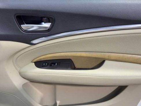 Used 2019 Acura MDX FWD w/ Technology Package image 12