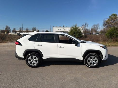 Used 2025 Toyota RAV4 LE image 7